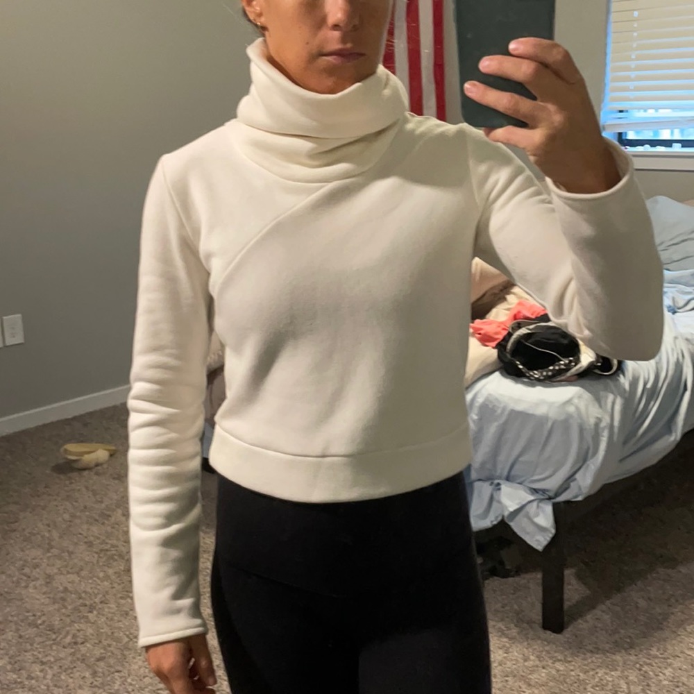 Alo crop white turtleneck